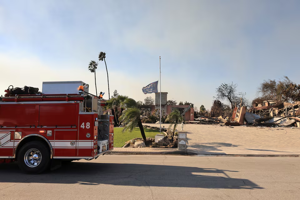 Wildfire near Los Angeles burn dozens of homes